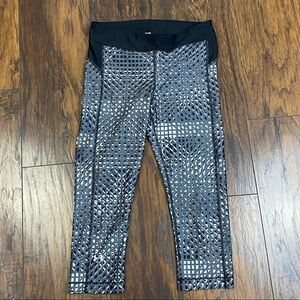 Under Armour Grey Printed Capri Leggings